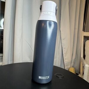 Brita Premium Filtering Water Bottle with‎ Filter Straw 20 oz Gray